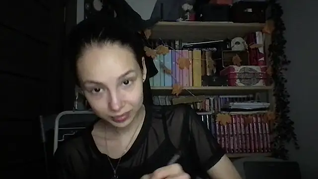 Yuna5343 live cam on StripChat