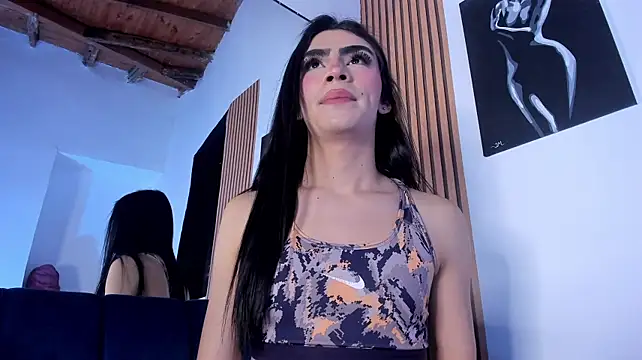Isabella_Moon9 live cam on StripChat