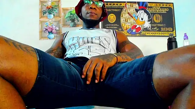 ZIANY_2301 live cam