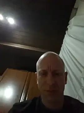 hornyteacher19 live cam on StripChat