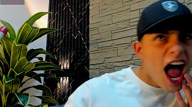 Lander_Cruz live cam