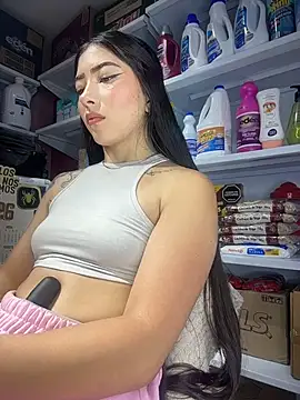 AMBERBUNNY_ live cam on StripChat