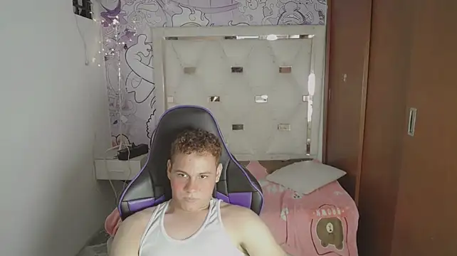 Joshpi_31 live cam on StripChat