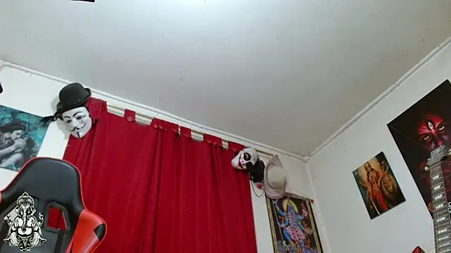 Amanda_Valeska live cam on StripChat