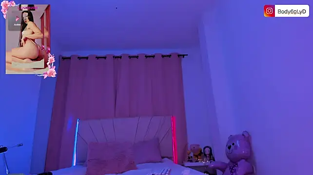 Body69ld live cam on StripChat