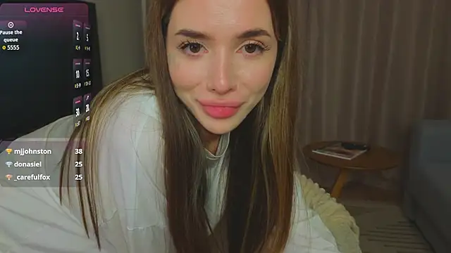 shuggybaby live cam on StripChat