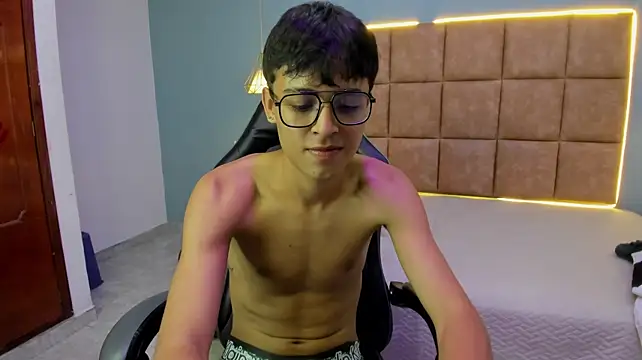 Zayn_carter live cam on StripChat