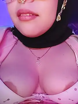 elinaax (F teen) - 2 fingers pussy wet 💦🍓✨✨🔥🔥🥺