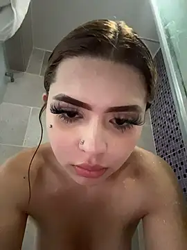 ChloeCollins__ live sex cam