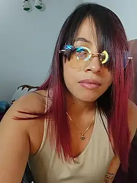 Jessika_Rabbiit live cam on StripChat