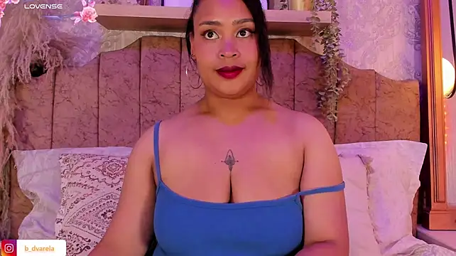 Bianca_DVarela live cam on StripChat