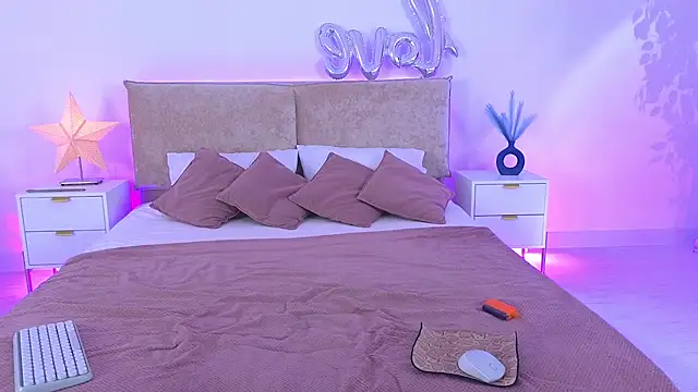 Jules_night live cam on StripChat