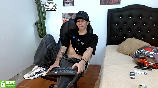 AmethystShadow17 live cam on StripChat