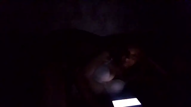 MILF_1987 live cam on StripChat