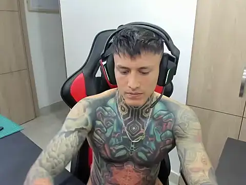 Chrissblack live cam on StripChat