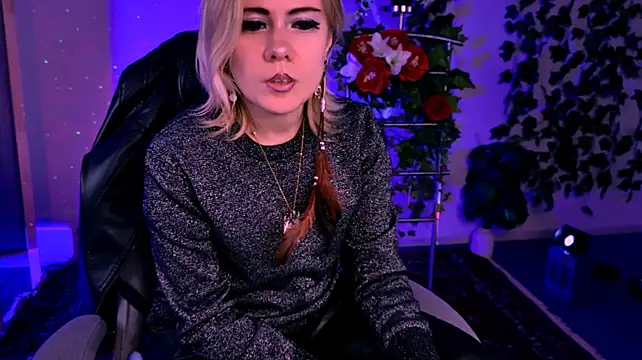 Kumiho_7777 live cam on StripChat
