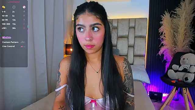 little_sophie18 (F teen) - Show Boobs