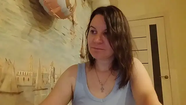 Lauralison live cam on StripChat