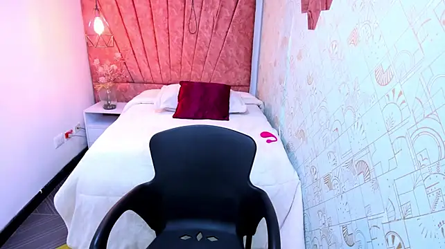 Gia_Evans__ live cam on StripChat