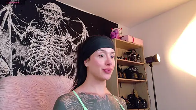 antoniaacxx live cam on StripChat