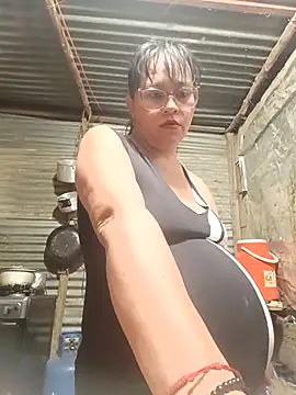 Dirty_Pregnant_Mommy