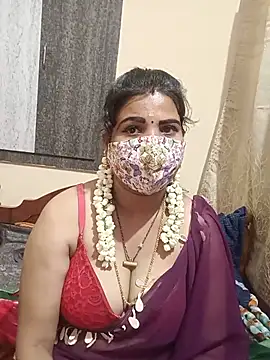 Priyadevi07 live cam on StripChat