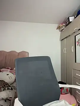 Emmily_19