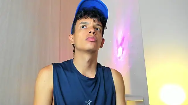 Maxfrost1 live cam