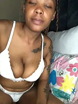 Nicole-Liam- live cam on StripChat