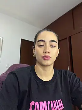 ZarahEvans live cam on StripChat