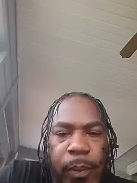 MRHANDSOME3800 live cam on StripChat