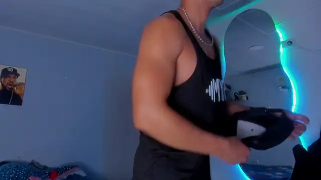 Kris_Khalifa69 live cam