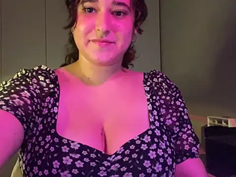 helloeviesz live cam on StripChat