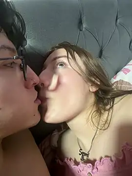 valery_salmons (G young) - Fingering pussy