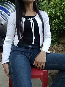 doggy-00 live cam on StripChat
