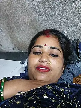 Hot_kamla
