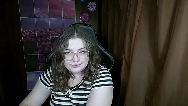 Teasing_Dora live cam on StripChat