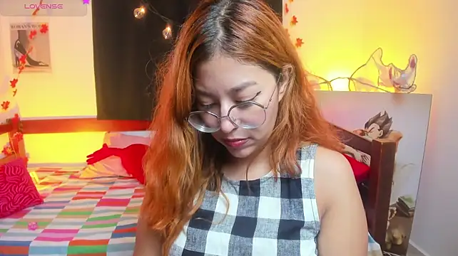 Juless_x live cam on StripChat
