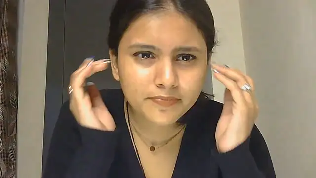 Naira_fit live cam on StripChat