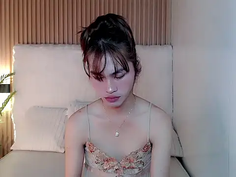 Ur_sweetchanel live cam on StripChat