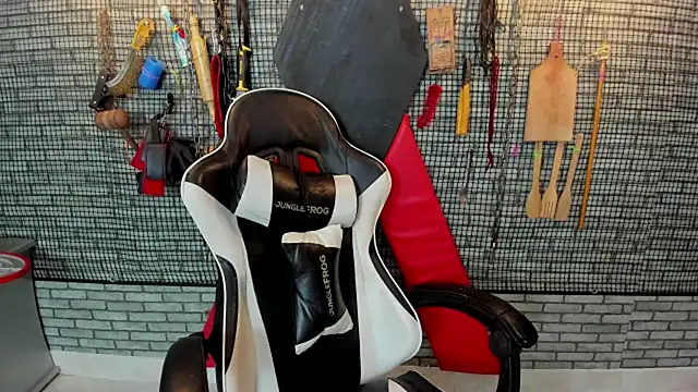 hillary_bigbutt