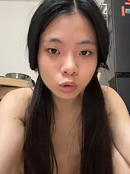 Louli-TT live cam on StripChat