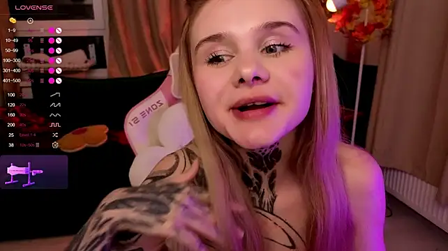 britney_lynch (F teen) - Doggy style+fingers in pussy