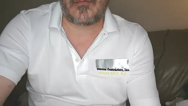 bronzeleaf247's live room