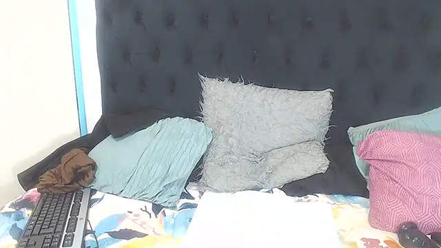 BootyClitQueen live cam on StripChat