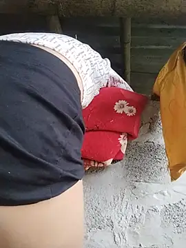 pitty_mymi live cam on StripChat
