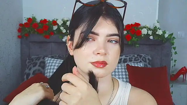 MelissaMay__ live cam on StripChat