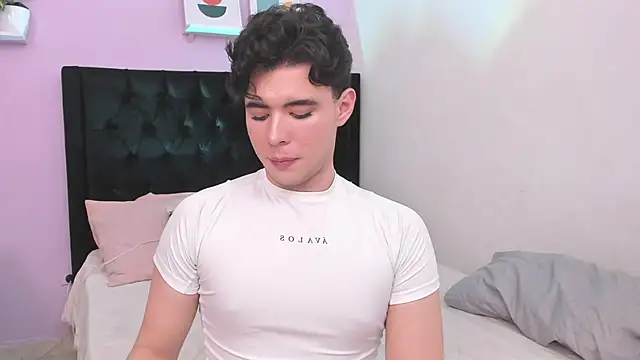 Liam_starling16 live cam on StripChat