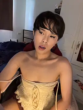 Plaxxxtique Live Webcam on Stripchat