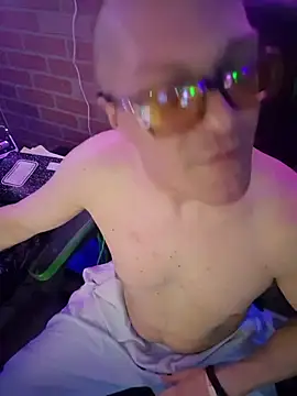 chronic_vibez live cam on StripChat